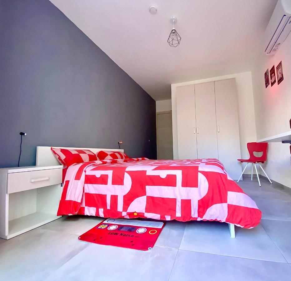 Private En-suite With Balcony In Shared *