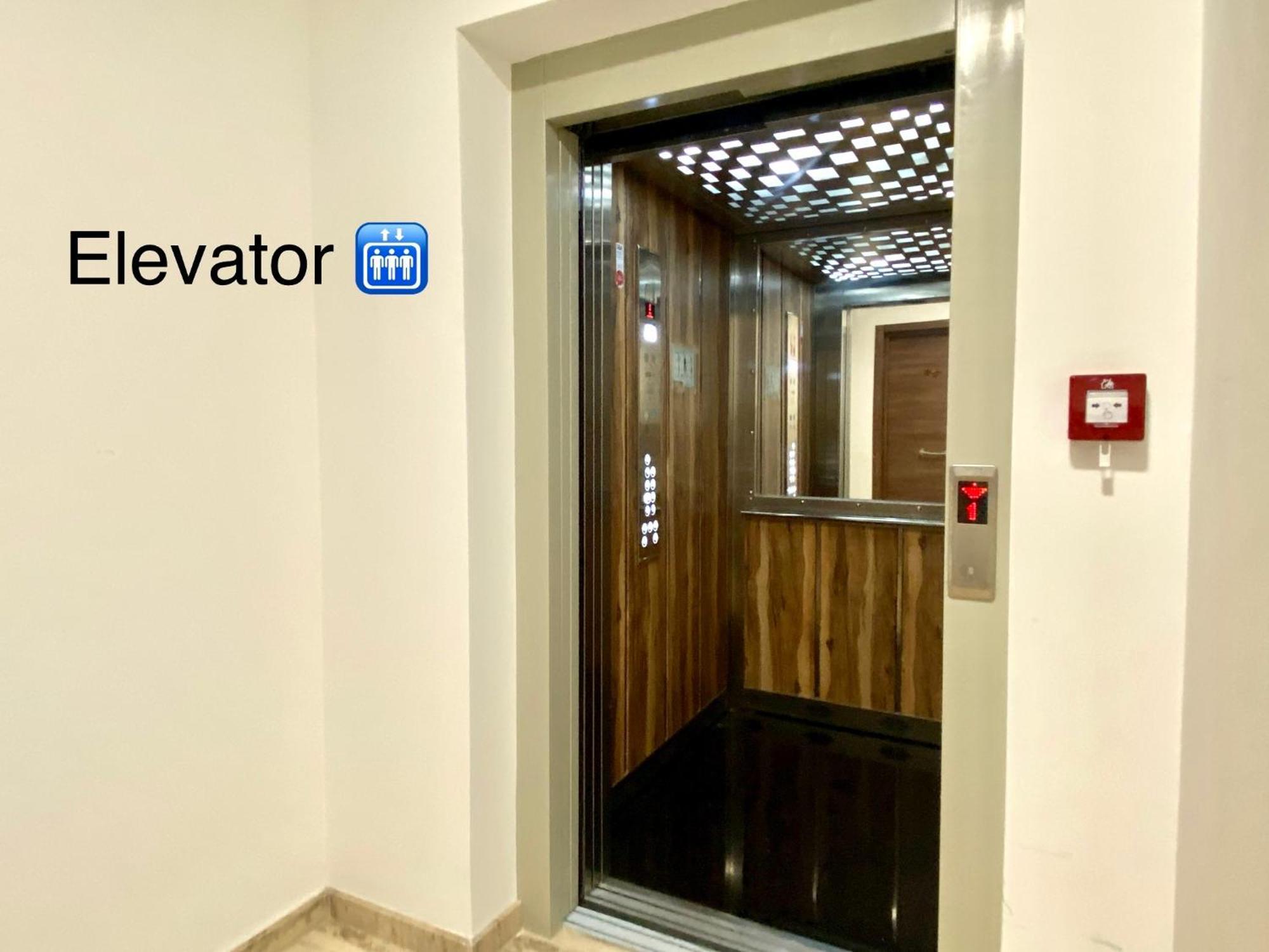 Homestay Private En-suite With Balcony In Shared Pieta