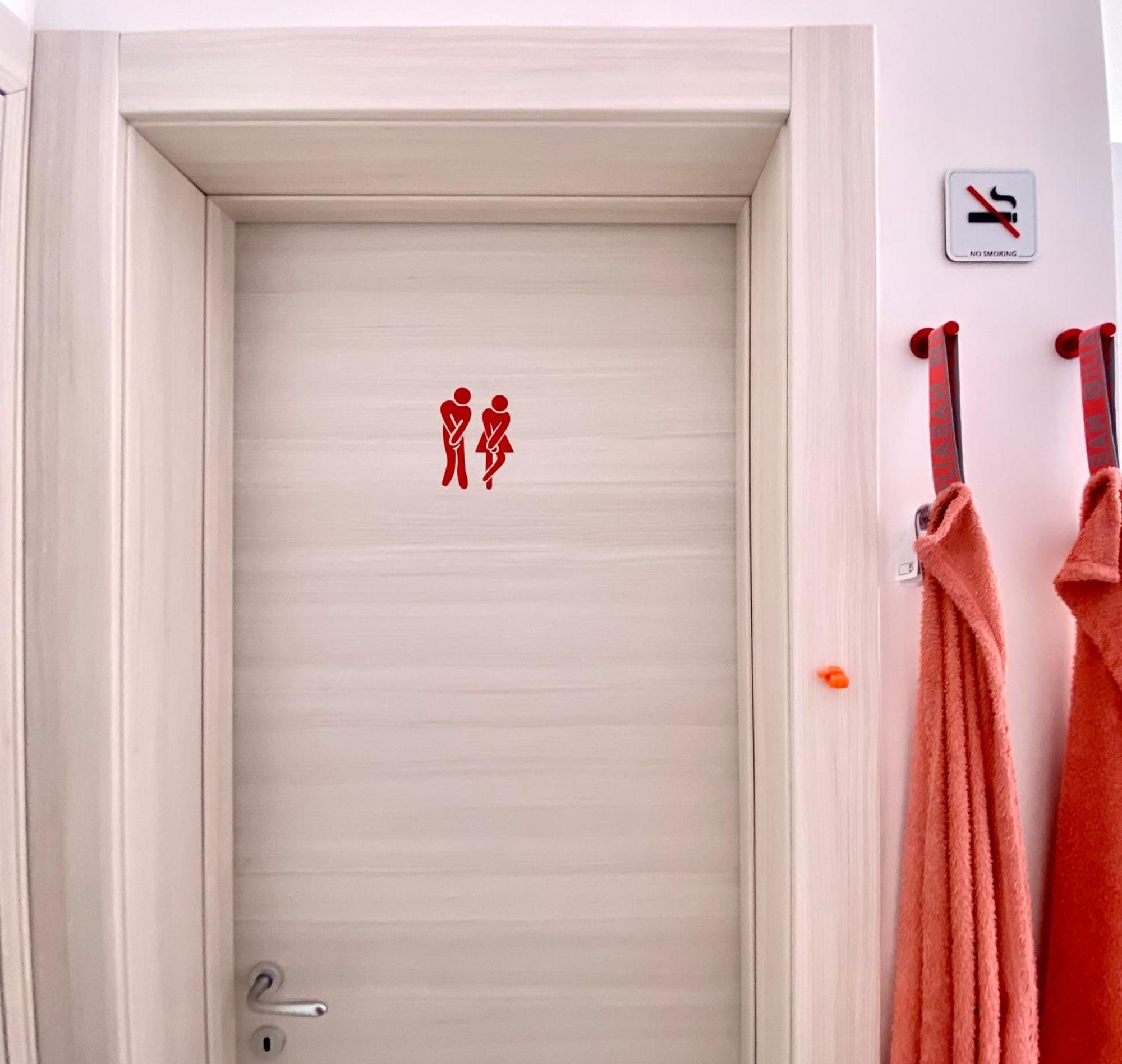 Homestay Private En-suite With Balcony In Shared *